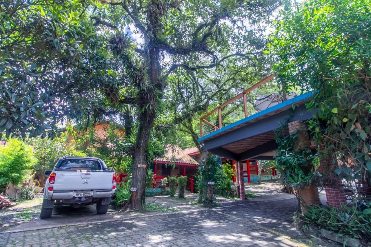 Pousada Chalana Monte Verde  Exterior photo